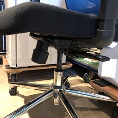 デスクチェア　ゲーミングチェア　椅子　ブルーの画像