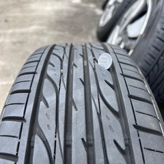 ほぼ新品タイヤ付き国産185/60R15
　の画像