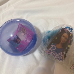 バービー ファーボール付きアクリルキーホルダー,barbieの画像