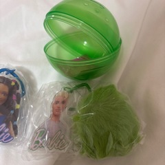 バービー ファーボール付きアクリルキーホルダー,barbieの画像