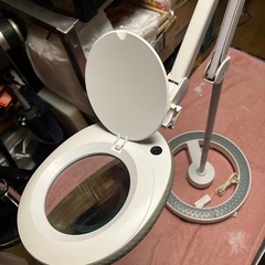 フロアー拡大鏡の画像