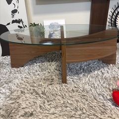 ガラスてーテーブルの画像