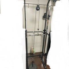 ホームジムセット: 懸垂バー/ベンチ台/ダンベル/バーベルシャフト/プレート/ケーブル
/アタッチメントなどの画像