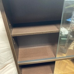 ガラス戸棚(現在お取引中)の画像