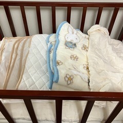 【取引中】ミニベビーベッド＋布団セットの画像