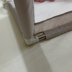 【楽天ランキング2冠】 ベビーサークル Hugmuu 正方形 120cm メッシュ ハイタイプ 扉付き プレイヤード グレー ピンク 大きい 自立式 ベビーゲート ベビー フェンス サークル 滑り止め 洗濯可能 洗える 赤ちゃん 子供 C120-120の画像