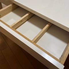 ローテーブル　ホワイト　白　引き出し付き
の画像