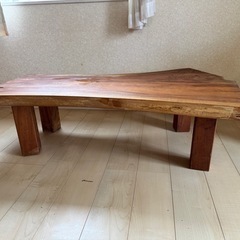 天然1本木のテーブルの画像