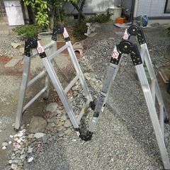 【お渡し予約中】組立いろいろ可能なアルミ脚立の画像