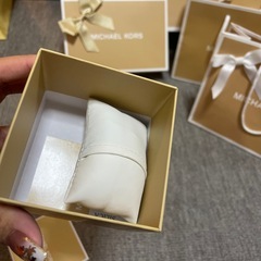 マイケルコース　保存袋　プレゼント箱　ショッパーの画像