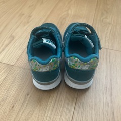 ニューバランス  17センチの画像