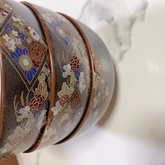 【新品未使用】美濃焼 益見窯花友禅湯呑のみ3客3点セット 合成漆器付きの画像