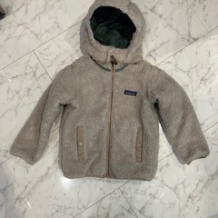 【人気商品】パタゴニア　リバーシブルジャケット5tの画像