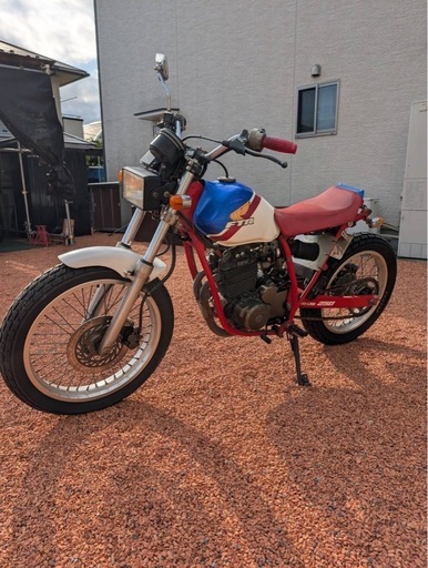 バイク FTR250