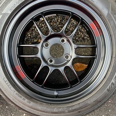 超美品 低走行 エンケイ RPF01 7J +41 15インチ 195/55R15 4本の画像