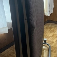 折りたたみベッドの画像