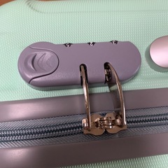 キャリーケース
の画像