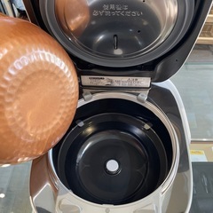 【東芝炊飯器】【5.5合炊き】2023年製★クリーニング済み/6ヶ月保証付き【管理番号1109】野の画像