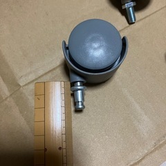 キャスターの画像