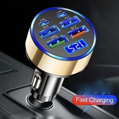 ⭐️新品・未使用⭐️未開封⭐️色：ゴールド🟪超高速充電カーアダプター🟪Superモード&3.1A & デュアルType-C🟪デジタルディスプレイ🟪夜間照明がすごく綺麗です🟪の画像