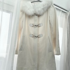 レディース　コート　ファー　冬　モコモコ　セシルマクビー
の画像