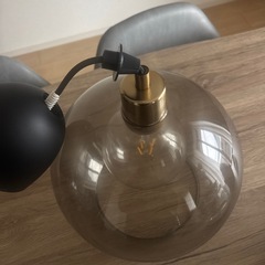 【取付簡単＆即使える】IKEA JAKOBSBYN／JÄLLBY ペンダントランプ◇スモークガラス×真ちゅうメッキの画像