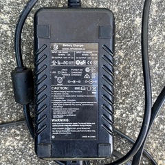 四輪　電動スクーターの画像