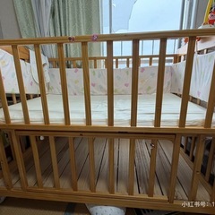 ベビーベッドの画像