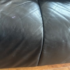 カリモク　ソファ　本革　黒の画像