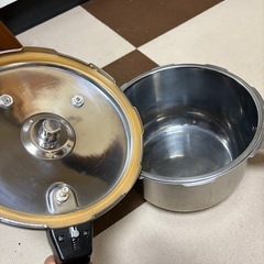 家庭用圧力鍋の画像