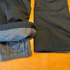 女性用スキーウェア　ズボンの画像