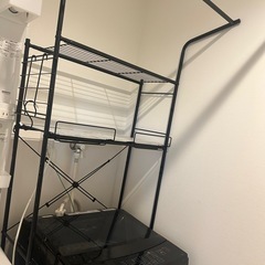 洗濯機と洗濯機ラックの画像