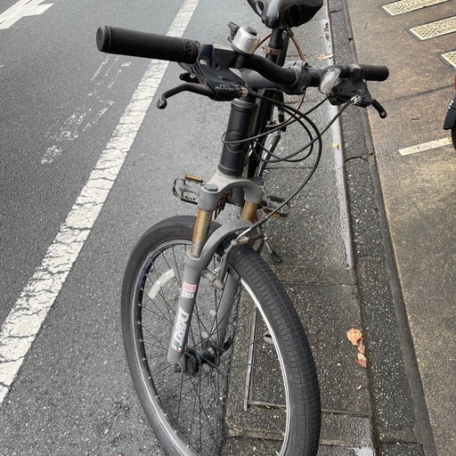 GIANT マウンテンバイク　自転車