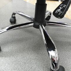 ワークチェア ブラック アーム付き メッシュ 昇降・回転式 デスクチェア OAチェア  ハイバックオフィスチェア 西岡店の画像