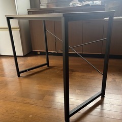 机 テーブルの画像