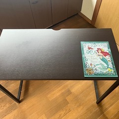 机 テーブルの画像