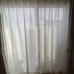 【受渡し予定者決定】遮光カーテン・レースカーテンセット　ニトリの画像