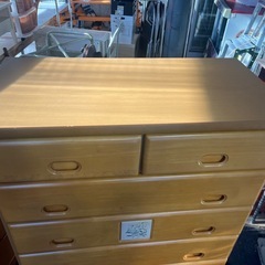 木製 7段 ハイチェスト 引出し8杯 花柄モチーフ 開閉スムーズ タンス 箪笥 衣類収納 家具 タンス 中古品 ①の画像