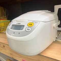 タイガー 炊飯器 5合炊き 美品（2018年製）JBH-G101の画像