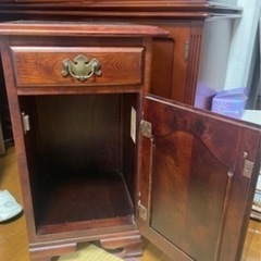 🔻お引き取り希望🔻カリモク　天然木　アンティーク　サイドテーブル　キャビネットの画像
