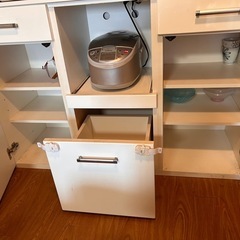 ニトリのレンジ台の画像