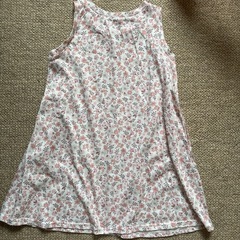 子ども服の画像