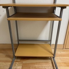 小型パソコン机の画像