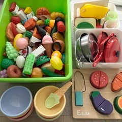 IKEAキッチン（DUKTIG）＋おままごとセットの画像