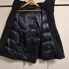 ユニクロ＋Ｊ　ハイブリッドダウンオーバーサイズパーカ　Mサイズ　ブラック　黒　UNIQLOの画像