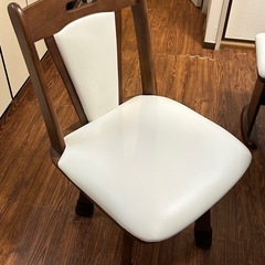 11/15まで ダイニングテーブル＋椅子2脚＋ベンチの画像