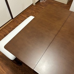 11/15まで ダイニングテーブル＋椅子2脚＋ベンチの画像