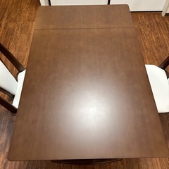 11/15まで ダイニングテーブル＋椅子2脚＋ベンチの画像