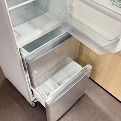 A1725🌟配送♻️設置🉑‼️2018年製東芝330L3ドア冷蔵庫GR-K33S(S)🌟動作確認済⭕️保証付き✅の画像