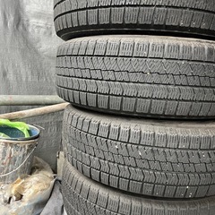 BSスタットレスタイヤ  VRX2  14インチの画像